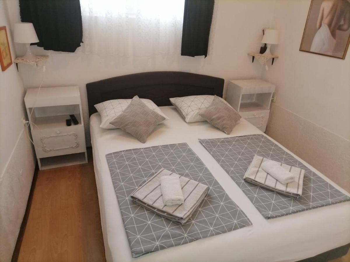 Rooms Mara Skradin Exterior photo