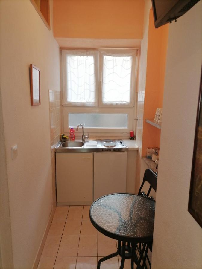 Rooms Mara Skradin Exterior photo